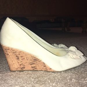 Adorable white wedges!